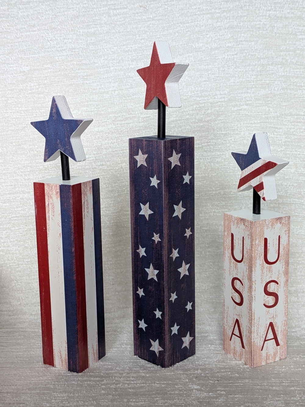Patriotic Wooden Tabletop Decor- Red, White & Blue Firecracker  Theme Like New - Picture 3 of 8